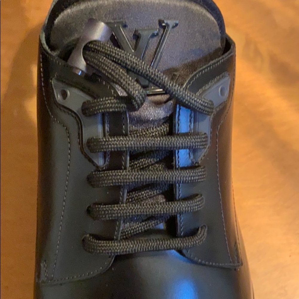 Louis Vuitton men shoes